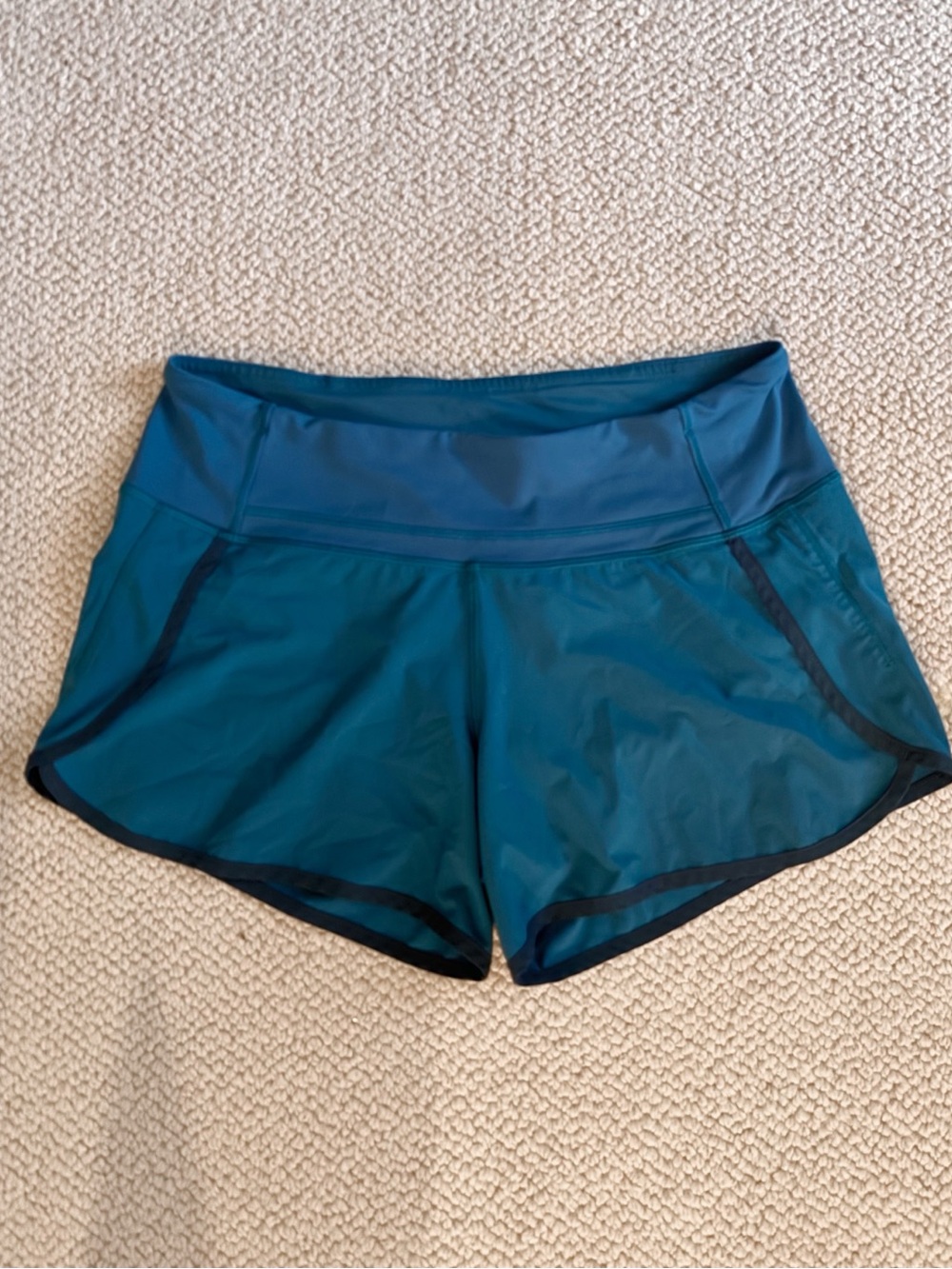 Lululemon Women's Speed Up Shorts Teal, Mid-rise, Size 6, Excellent cond, 4.5”